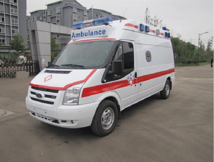 救護(hù)車廠家得到快速發(fā)展的因素有哪些？